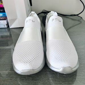BRAND NEW IN BOX APL sneakers - too small on me so selling. So comfy and light!